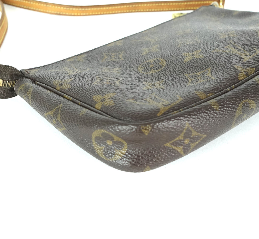pochette accessoires monogram canvas bag with long strap