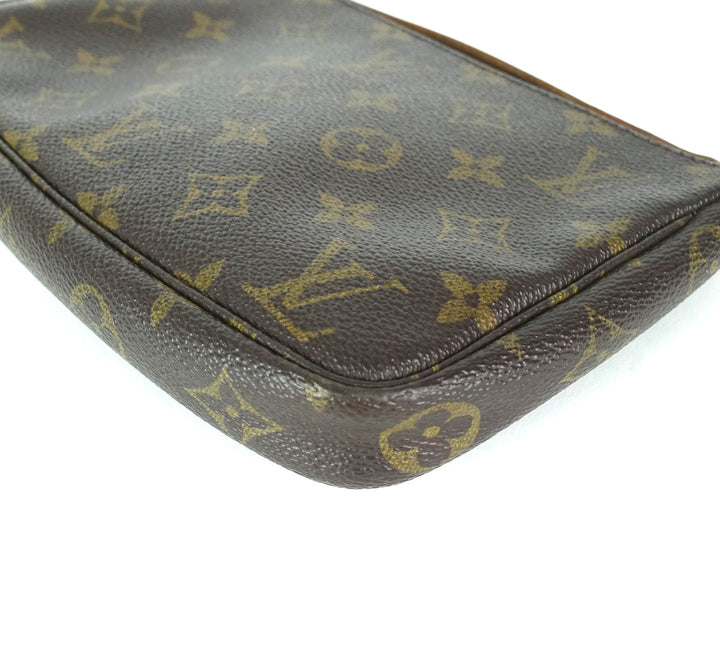 pochette accessoires monogram canvas bag with long strap