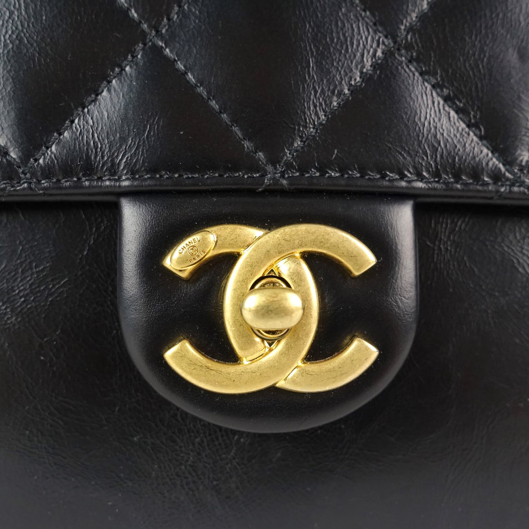 straight line calfskin leather flap bag