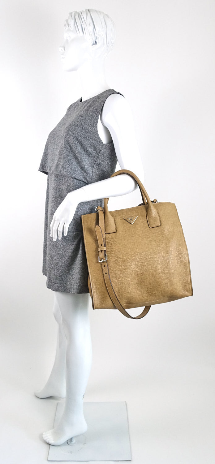vitello daino leather tote bag
