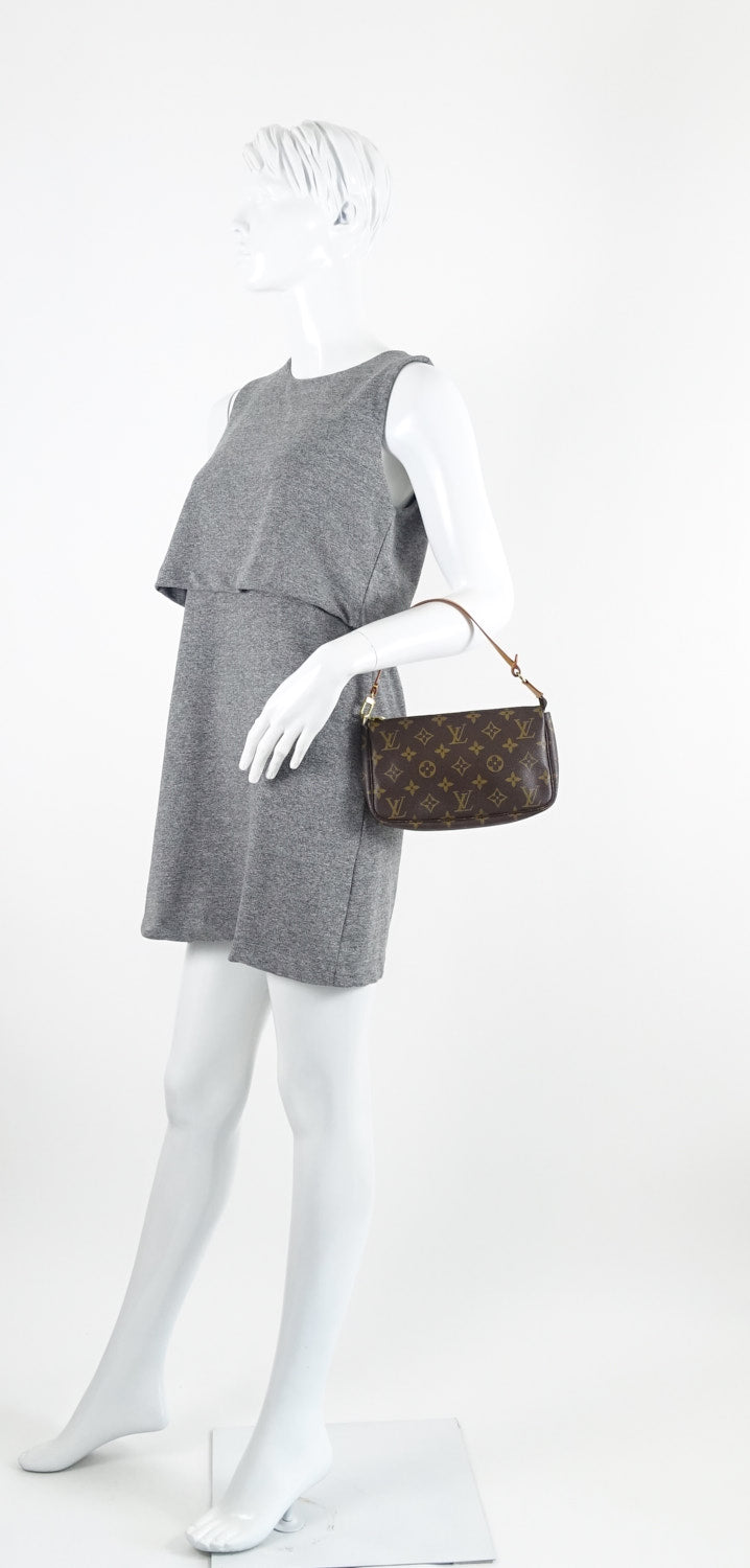 pochette accessoires monogram canvas evening bag