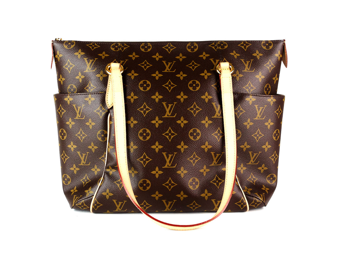 totally mm monogram canvas shoulder bag