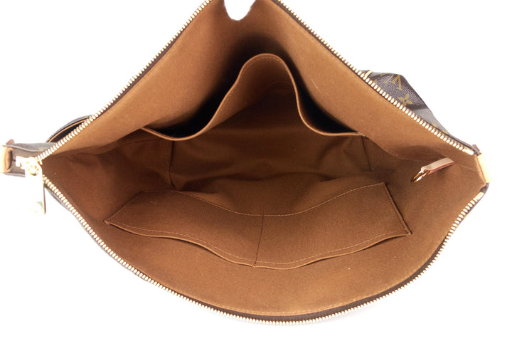 totally mm monogram canvas shoulder bag