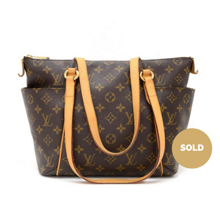 totally pm monogram canvas shoulder handbag